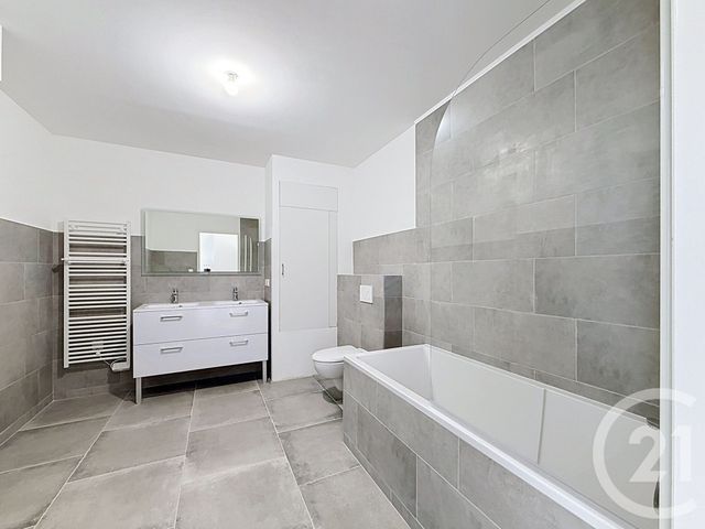 Appartement F5 à vendre - 5 pièces - 128.9 m2 - METZ - 57 - LORRAINE - Century 21 Côté Est Immobilier