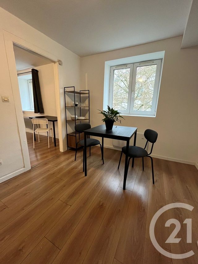 Appartement F1 à louer - 1 pièce - 27.28 m2 - METZ - 57 - LORRAINE - Century 21 Côté Est Immobilier