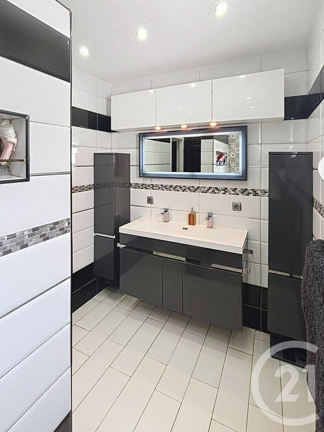 maison à vendre - 7 pièces - 217.55 m2 - POMMERIEUX - 57 - LORRAINE - Century 21 Côté Est Immobilier